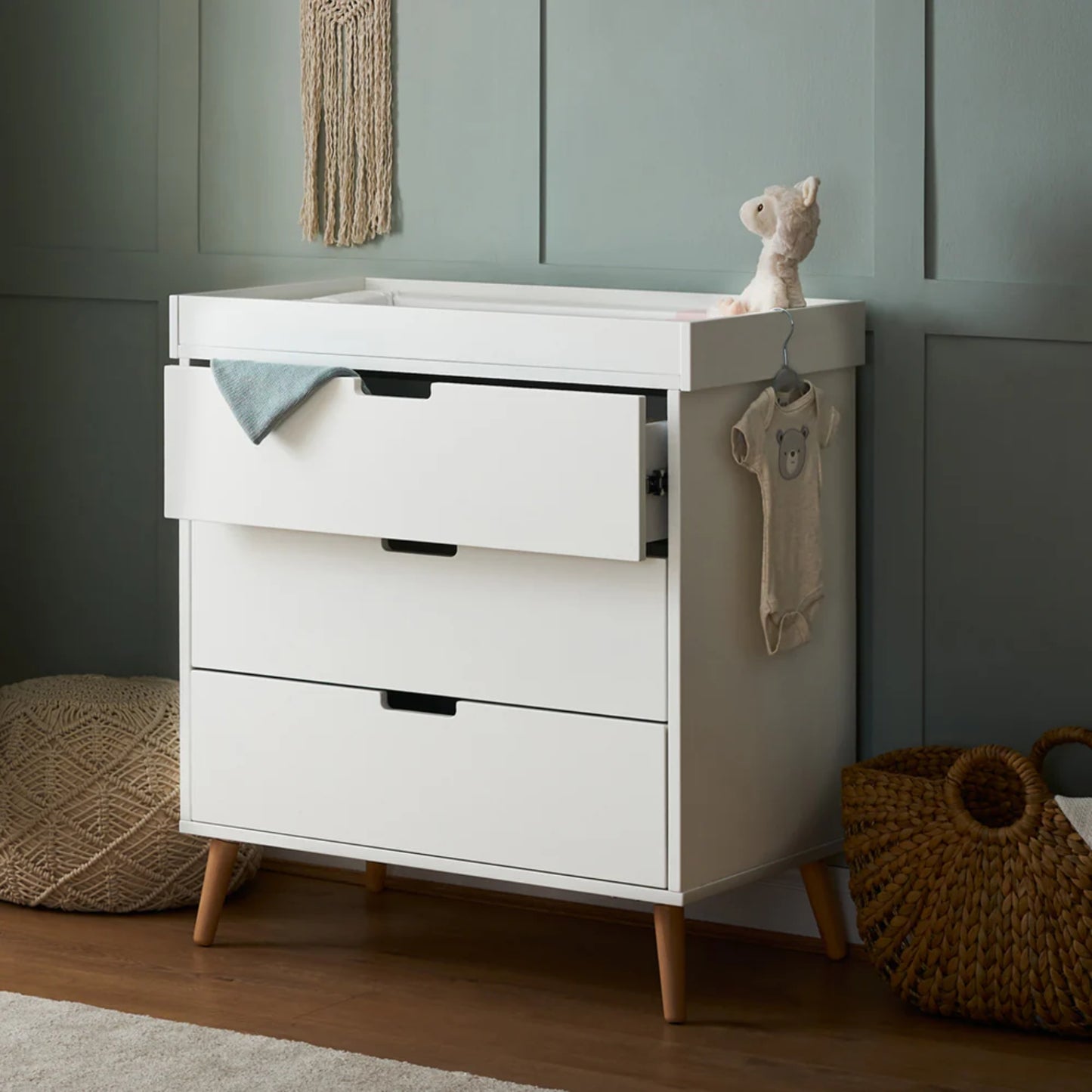 Obaby Maya Mini 2 Piece Room Set - White With Natural - Dreamy Nursery