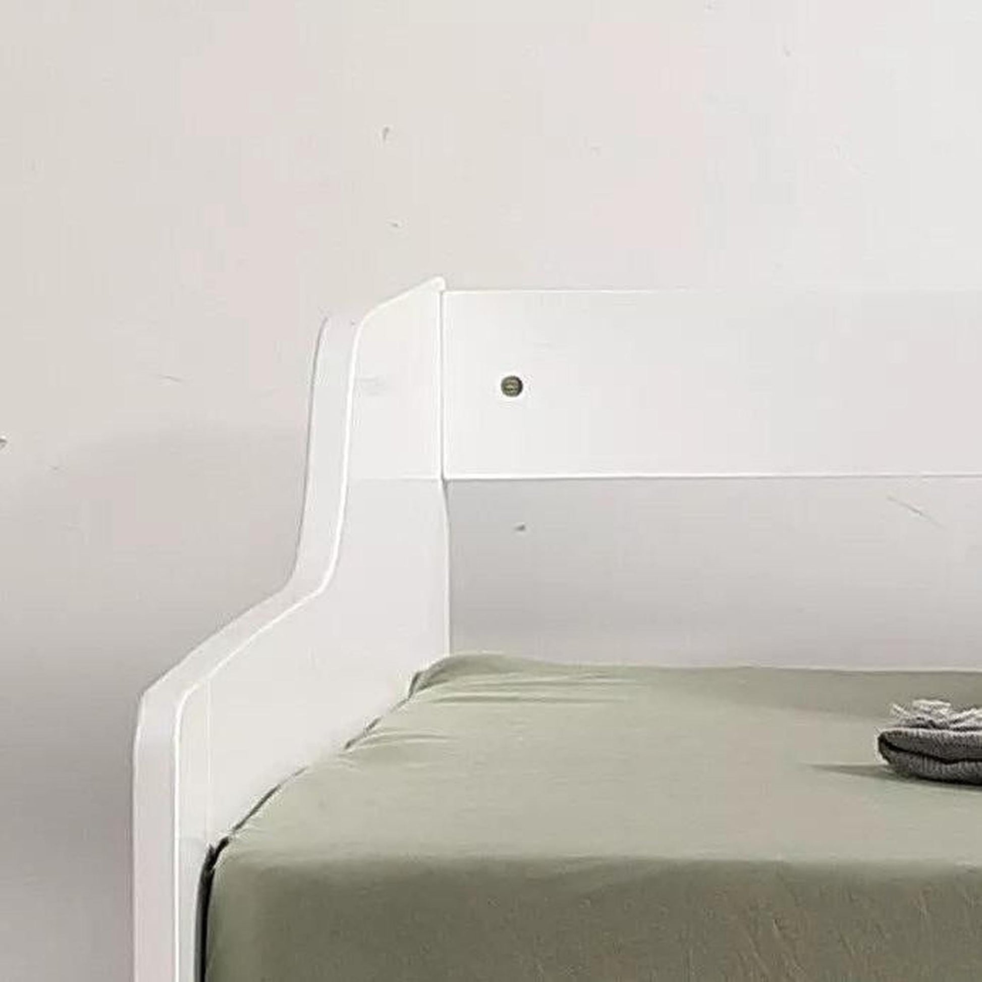 Amani London Day Storage Bed - White-Dreamy Nursery